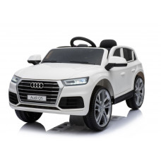 Электромобиль Audi Q5, цвет белый